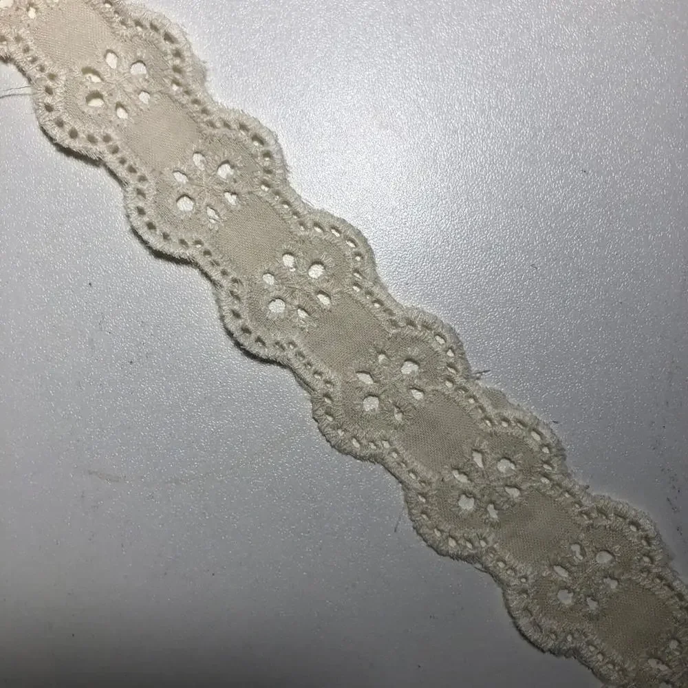 5 Yards Vintage Eyelet Lace Trim Cotton Off White Natural Craft Sewing 1.25